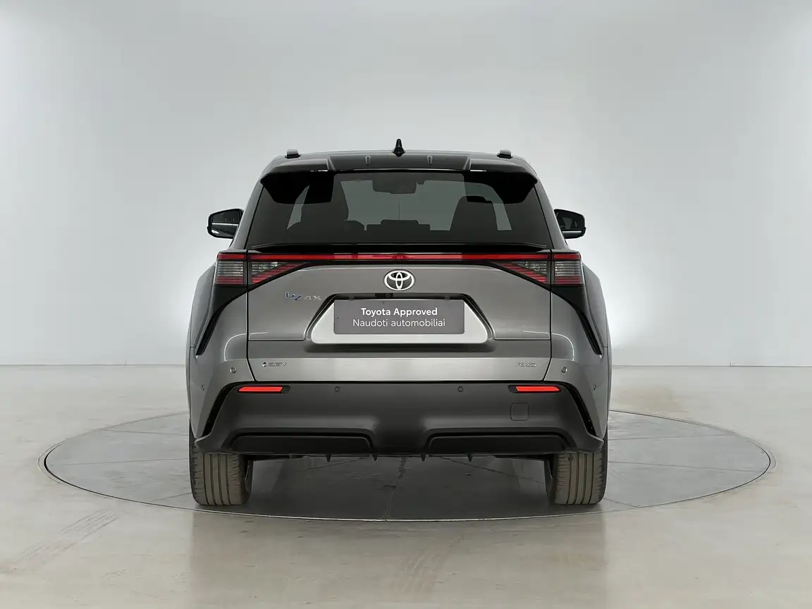 TOYOTA BZ4X