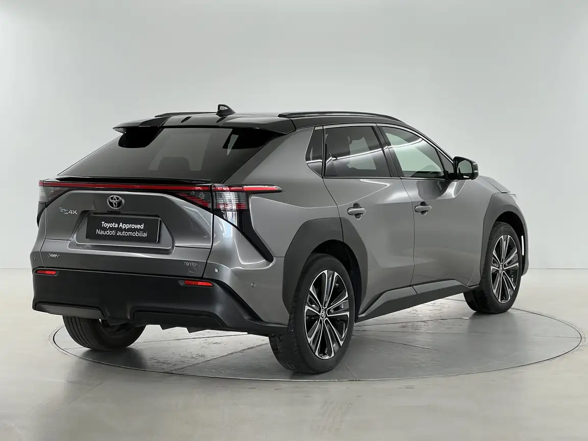 TOYOTA BZ4X