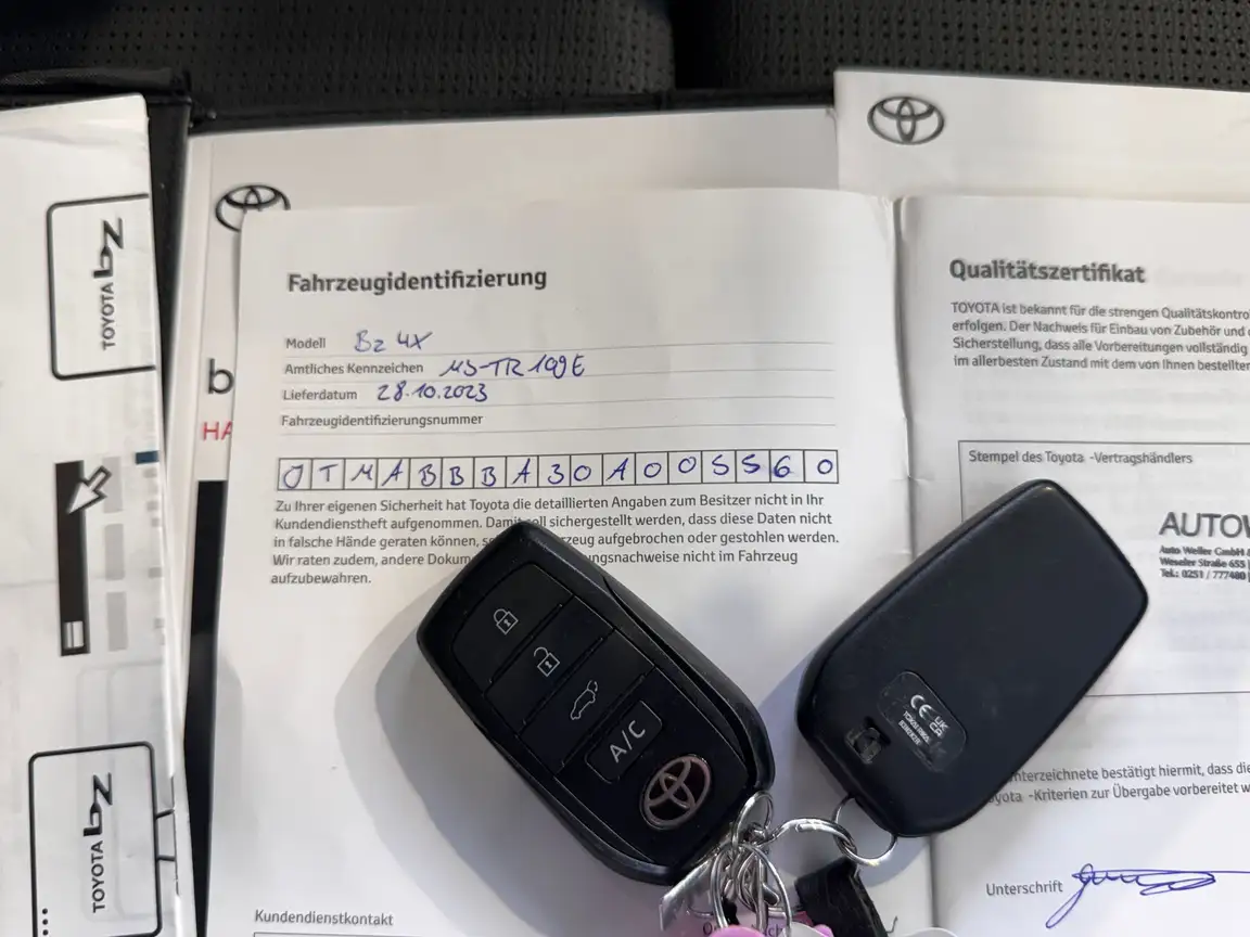 TOYOTA BZ4X