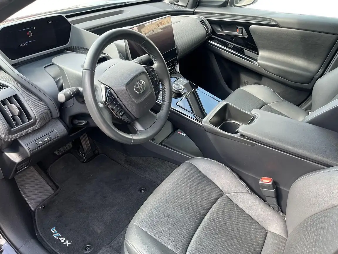 TOYOTA BZ4X