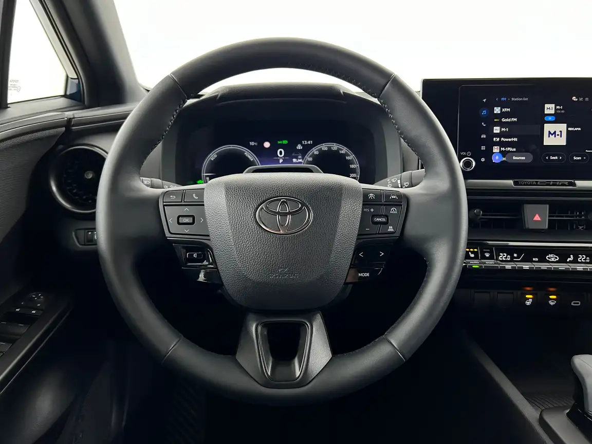 TOYOTA C-HR