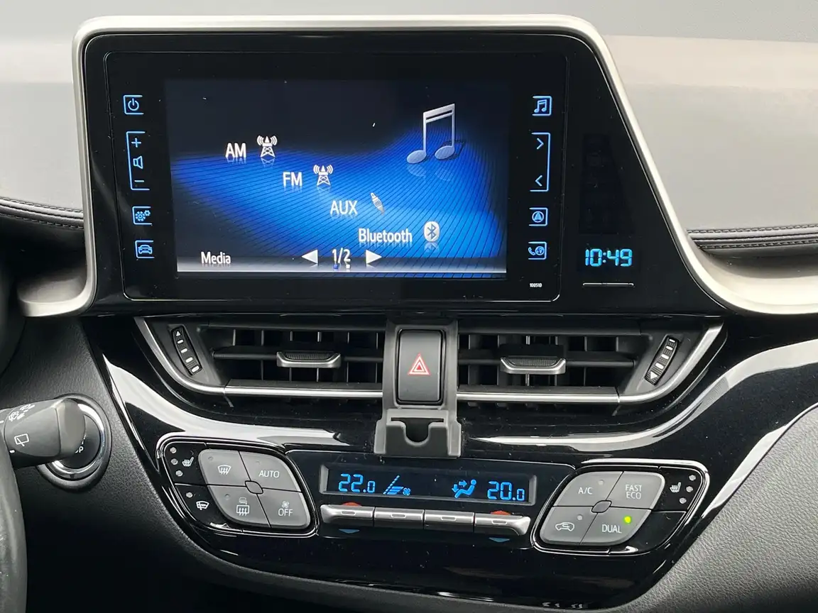 TOYOTA C-HR