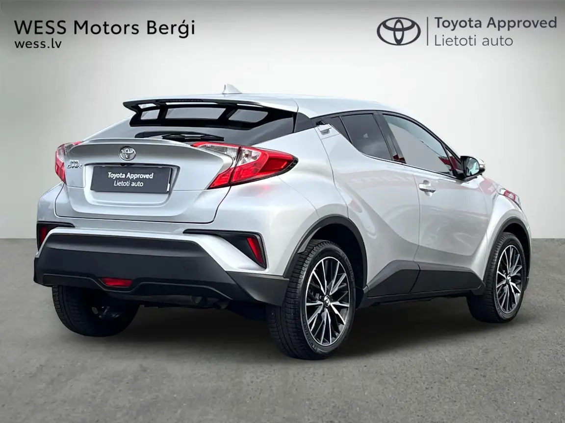 TOYOTA C-HR