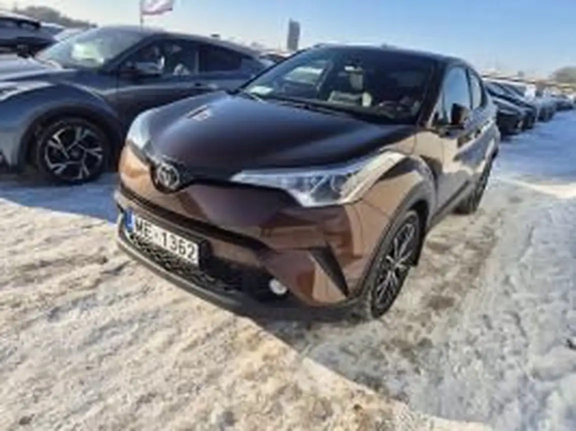 TOYOTA C-HR