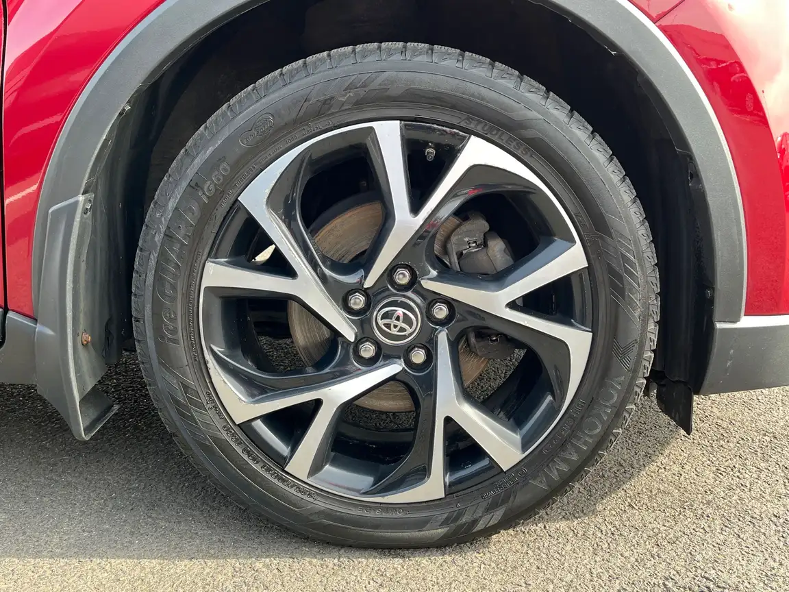 TOYOTA C-HR