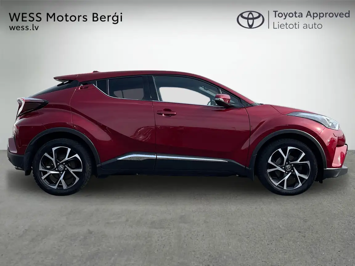 TOYOTA C-HR