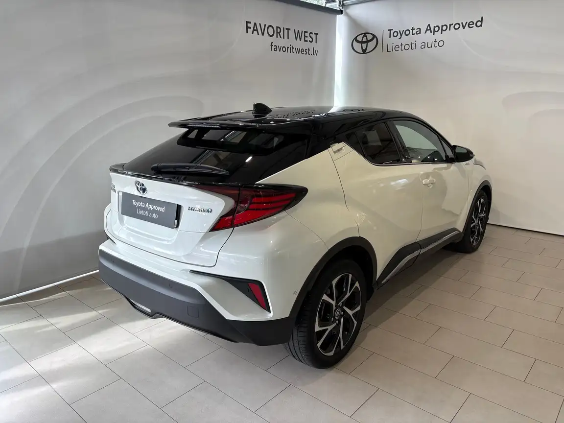 TOYOTA C-HR