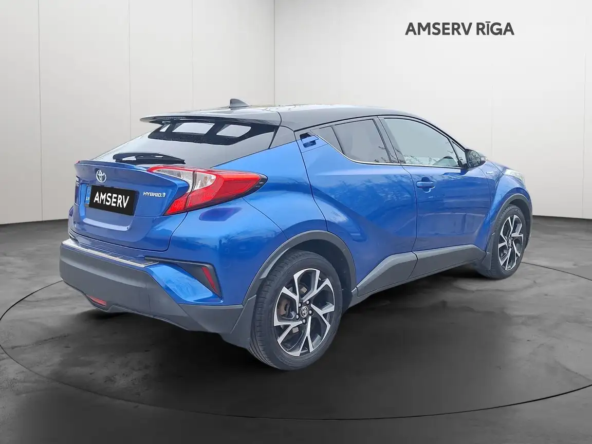 TOYOTA C-HR