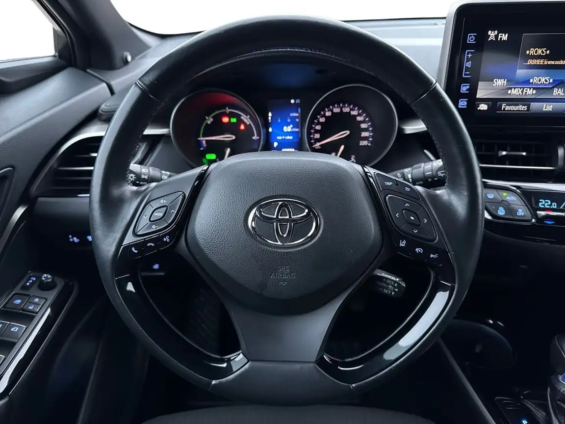 TOYOTA C-HR