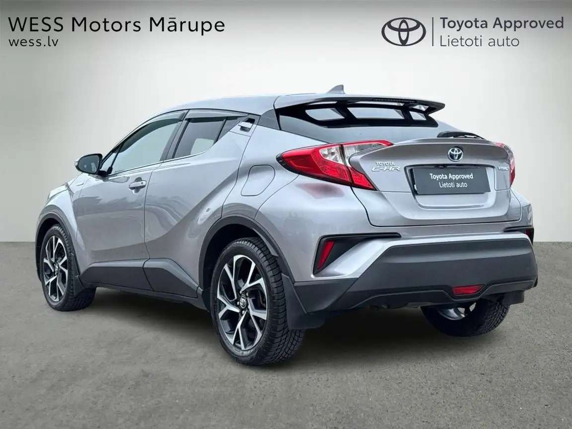 TOYOTA C-HR