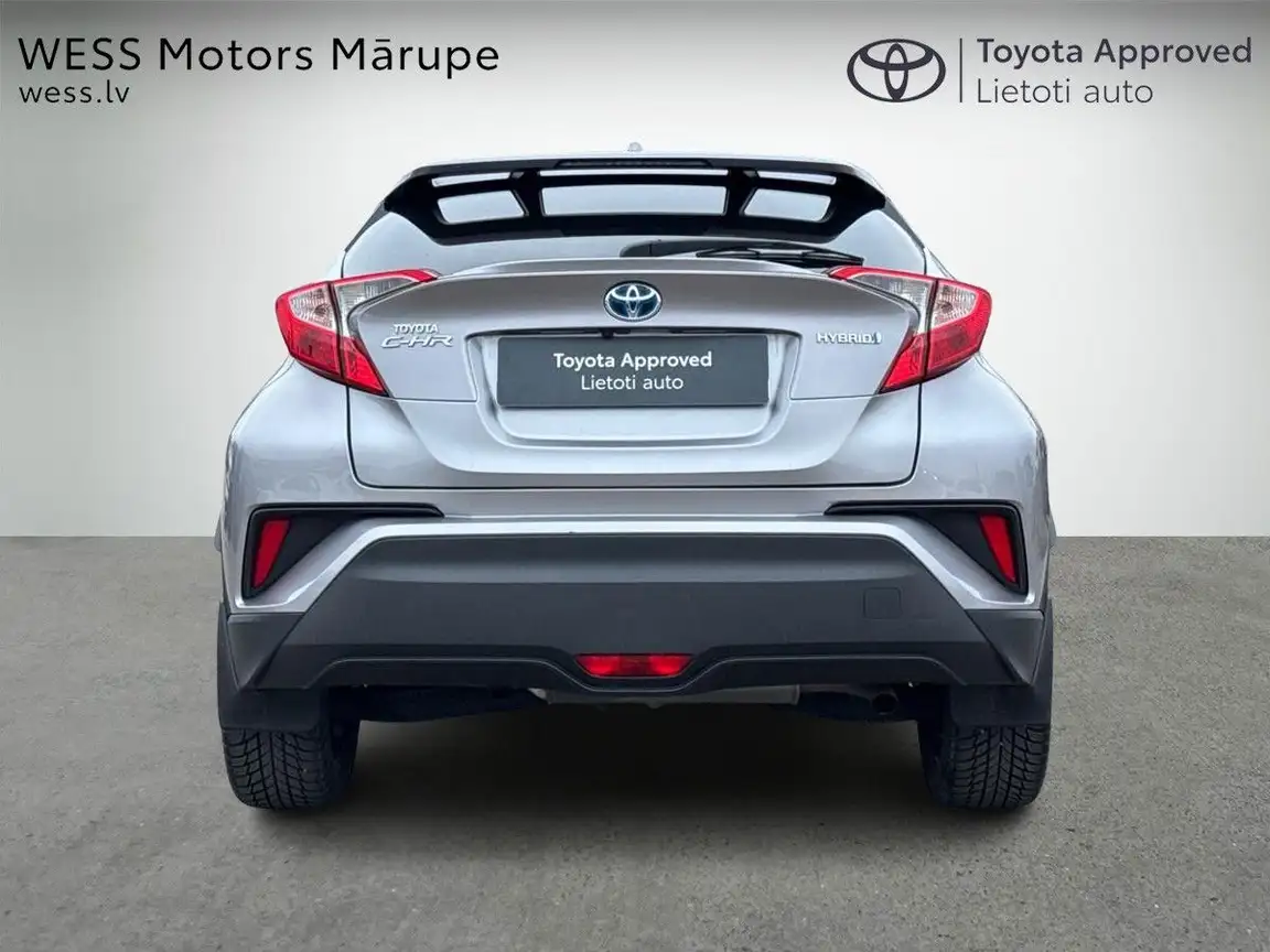 TOYOTA C-HR