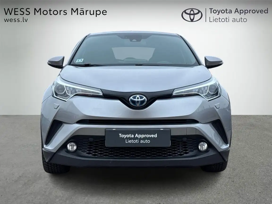 TOYOTA C-HR