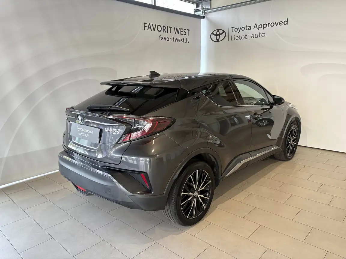 TOYOTA C-HR