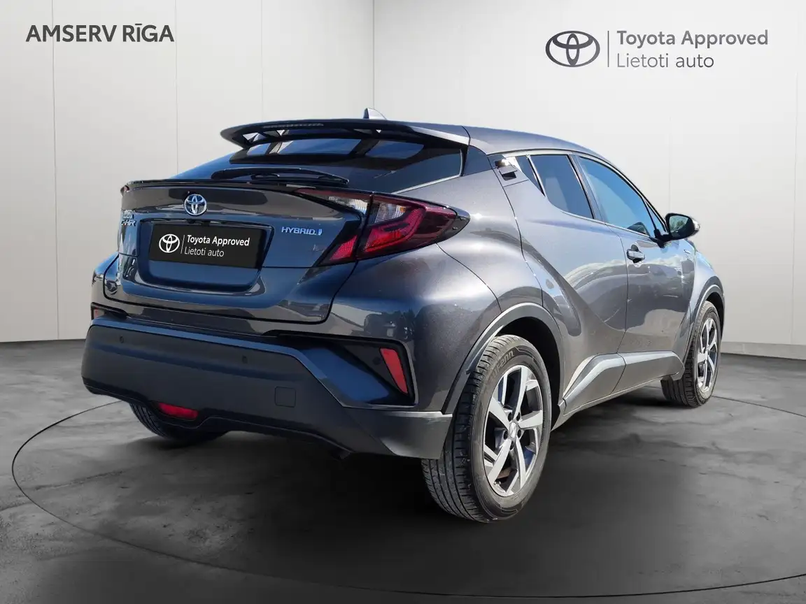 TOYOTA C-HR