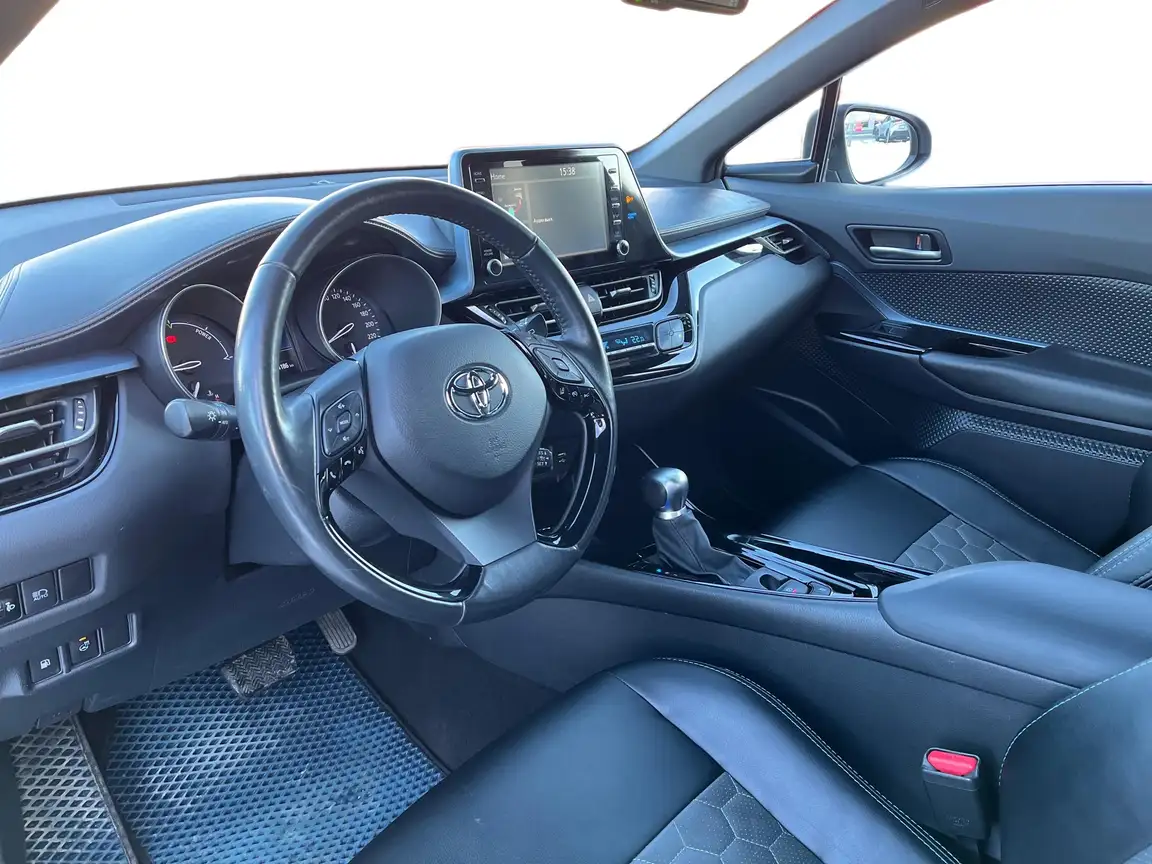 TOYOTA C-HR