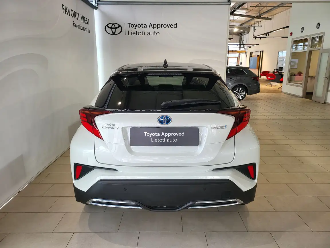 TOYOTA C-HR