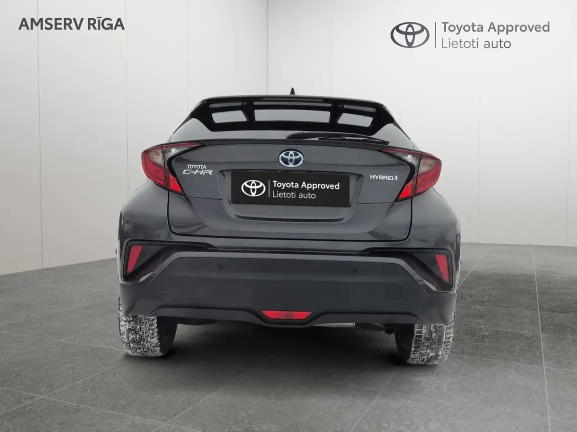 TOYOTA C-HR