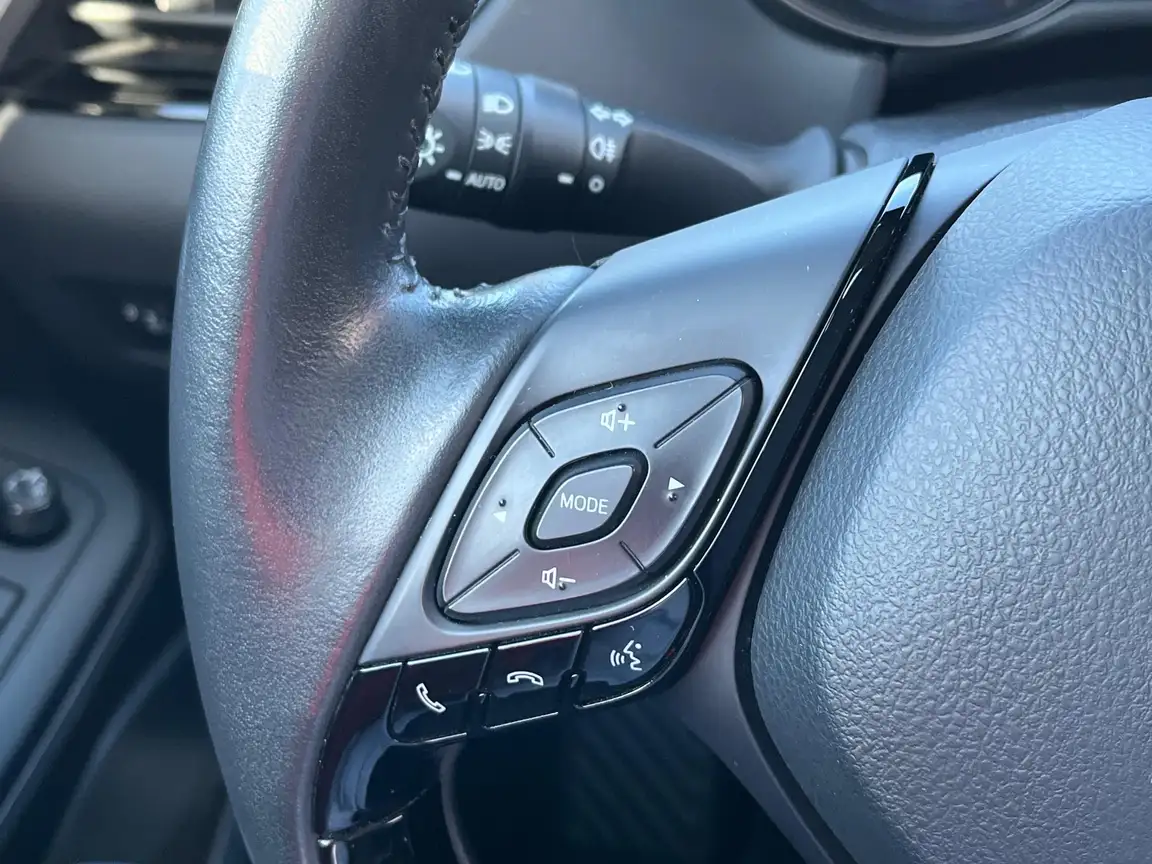TOYOTA C-HR