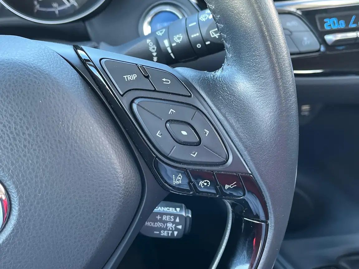 TOYOTA C-HR