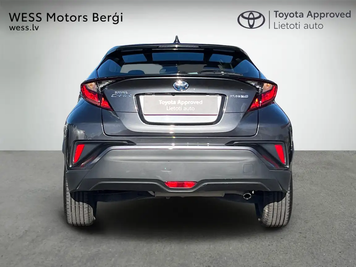 TOYOTA C-HR