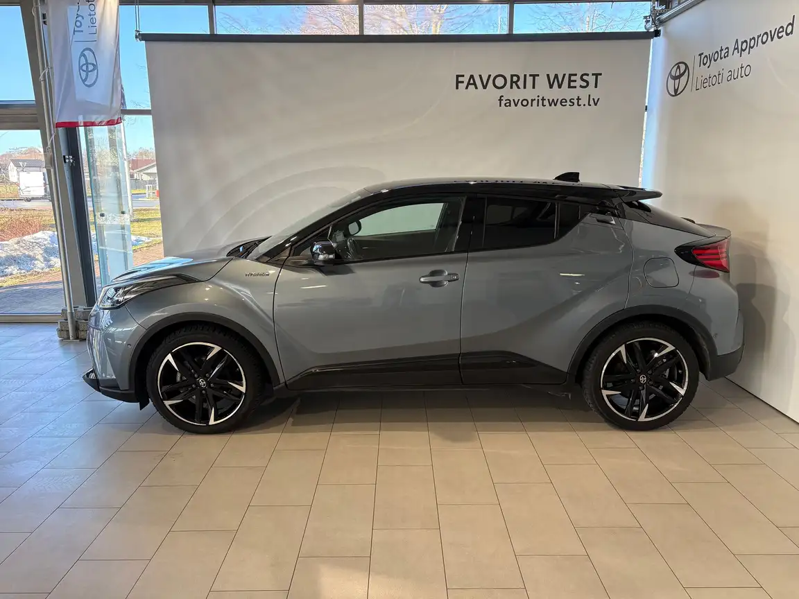 TOYOTA C-HR