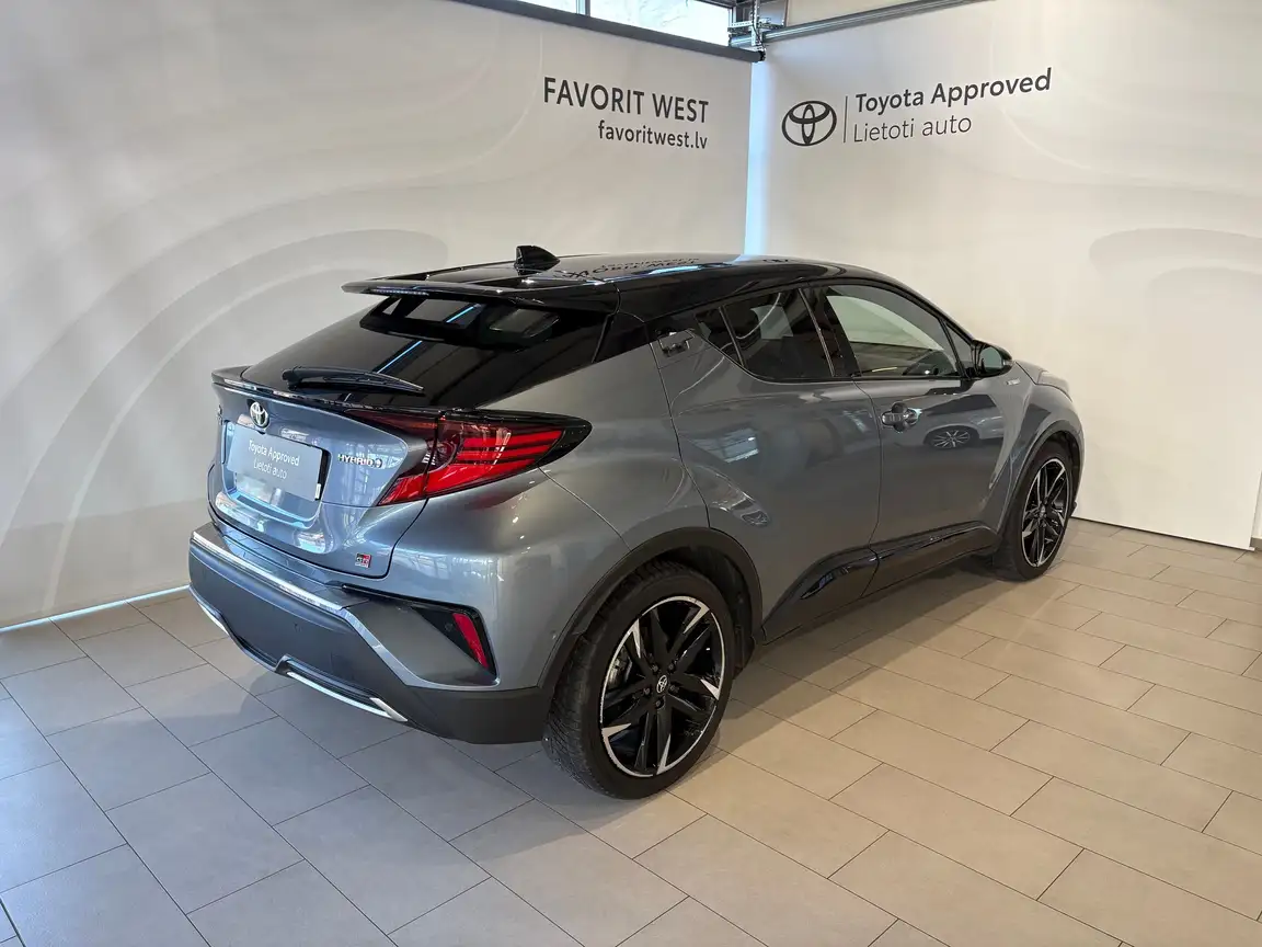 TOYOTA C-HR
