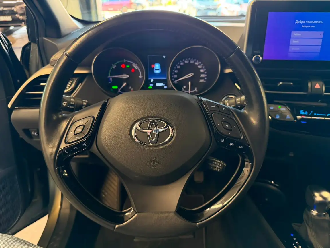 TOYOTA C-HR