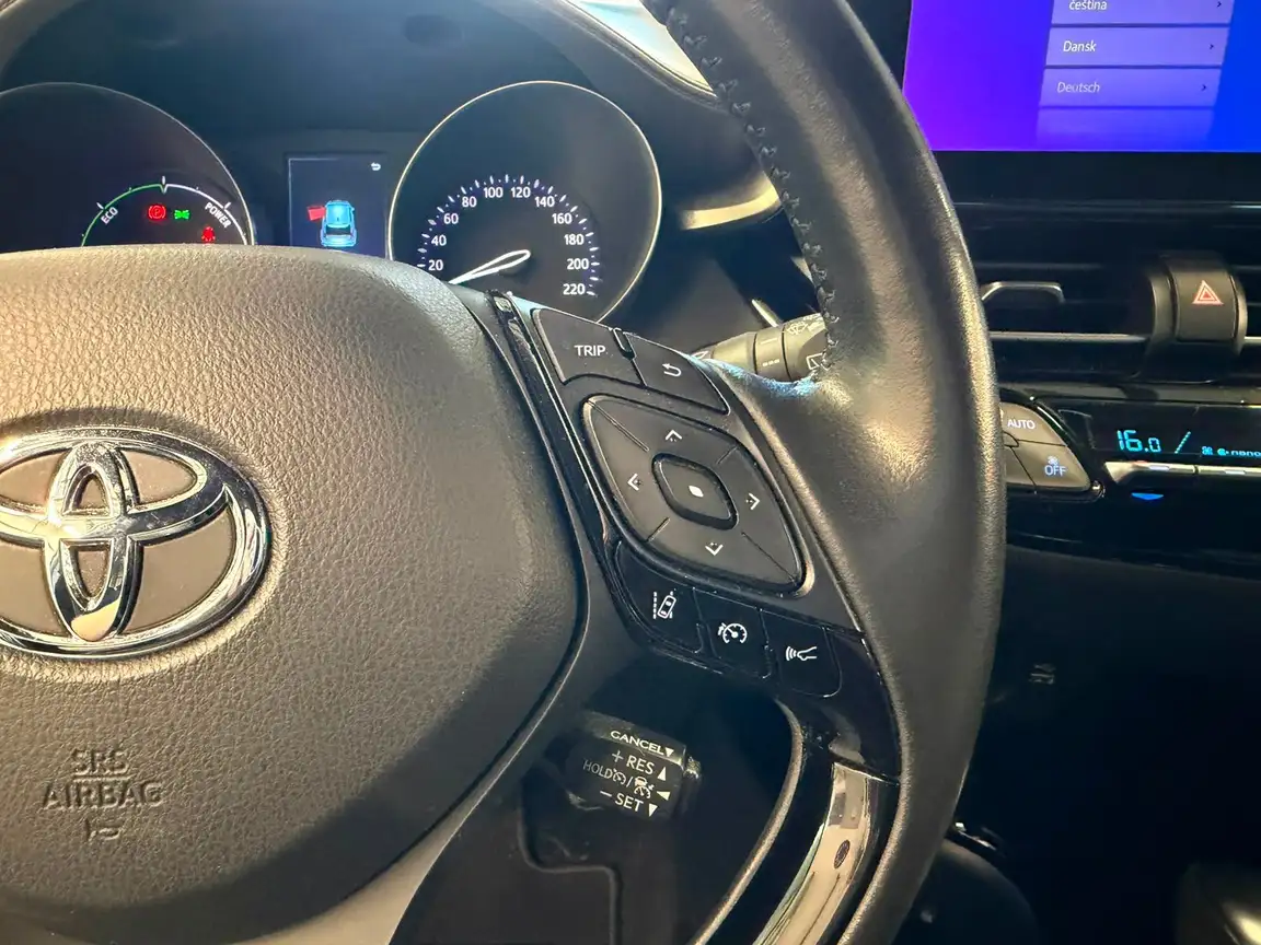 TOYOTA C-HR