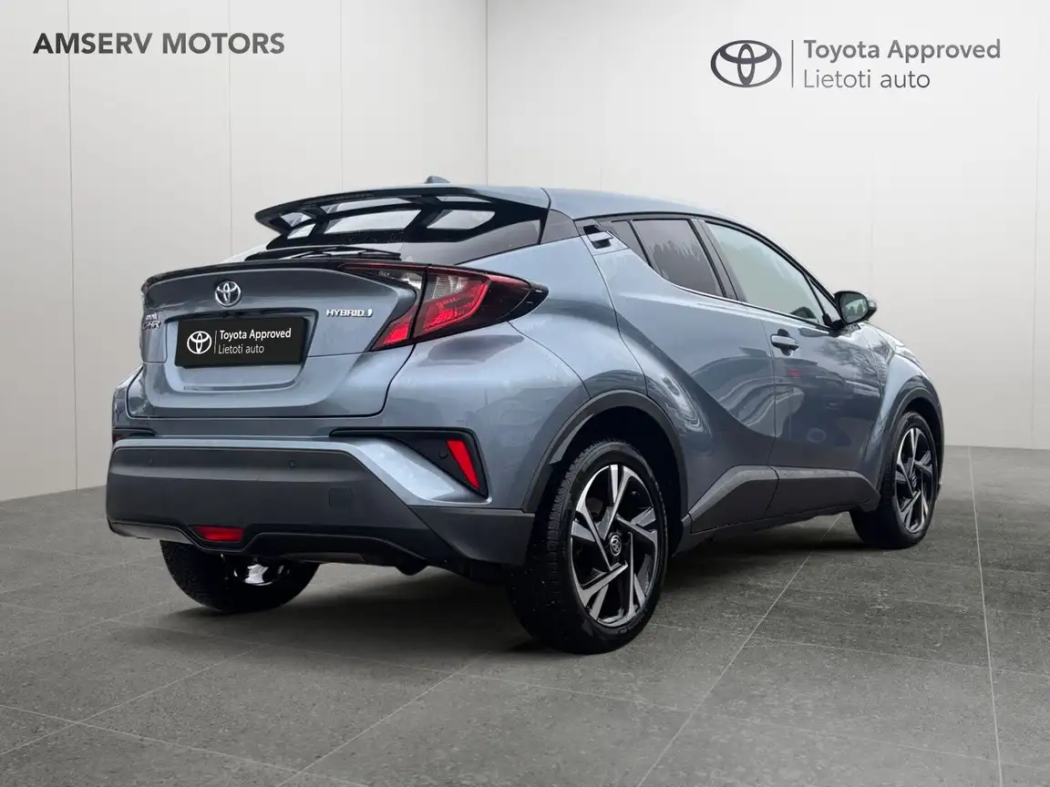 TOYOTA C-HR