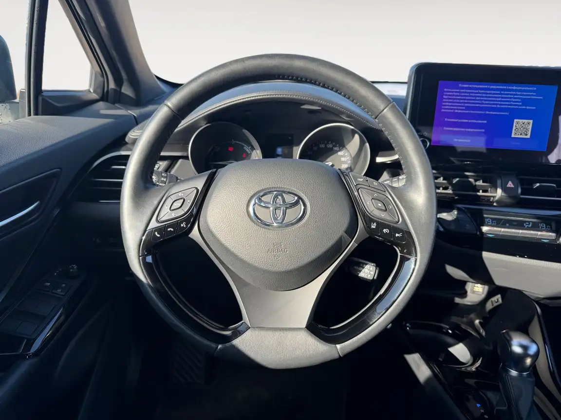 TOYOTA C-HR