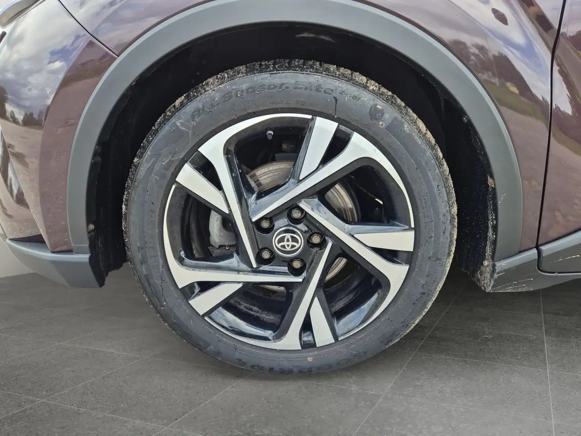 TOYOTA C-HR