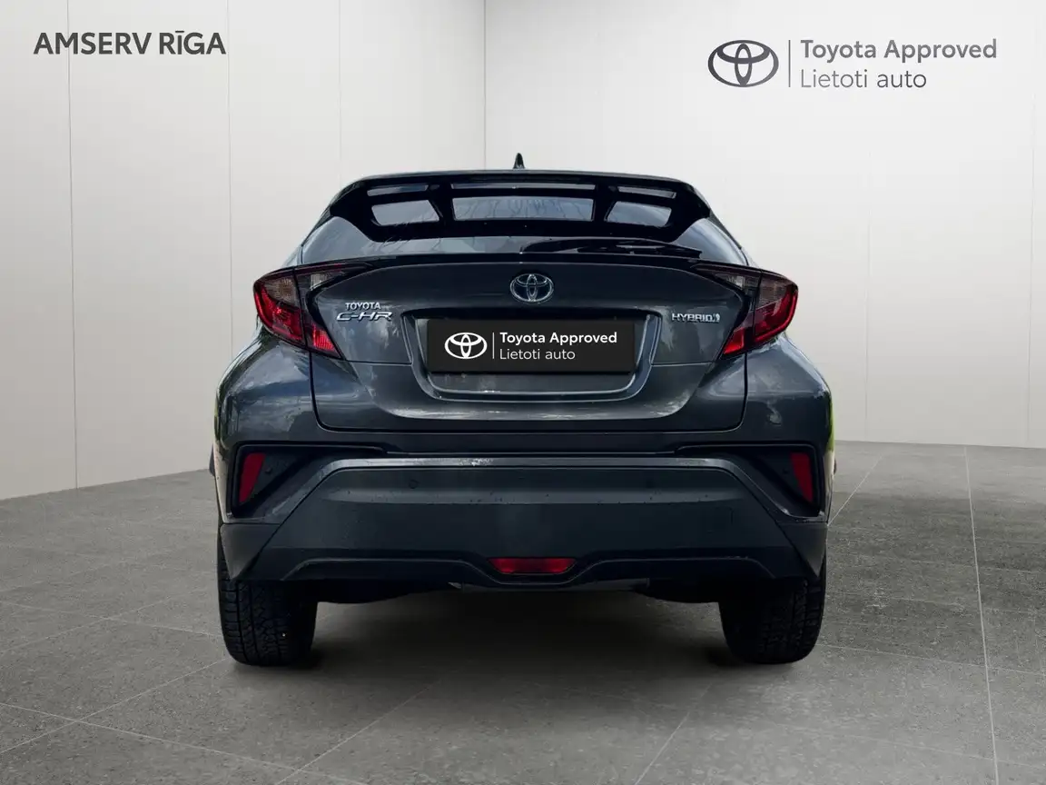 TOYOTA C-HR