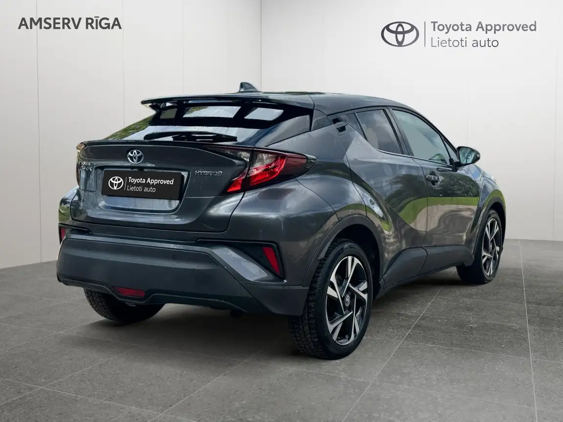 TOYOTA C-HR