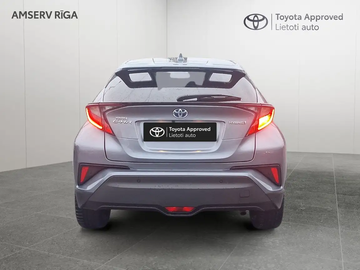 TOYOTA C-HR