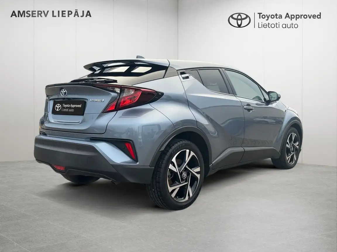 TOYOTA C-HR