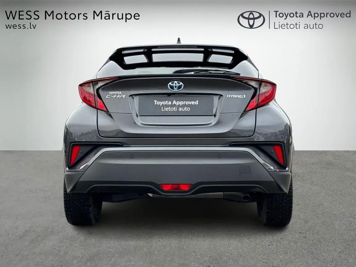 TOYOTA C-HR