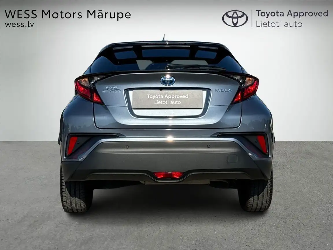 TOYOTA C-HR