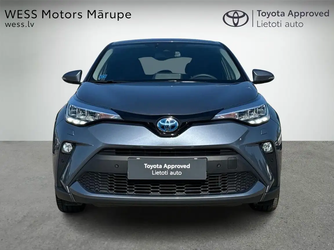 TOYOTA C-HR