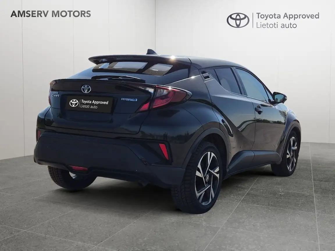 TOYOTA C-HR