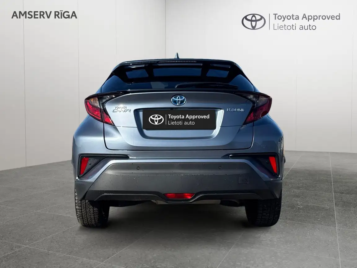 TOYOTA C-HR