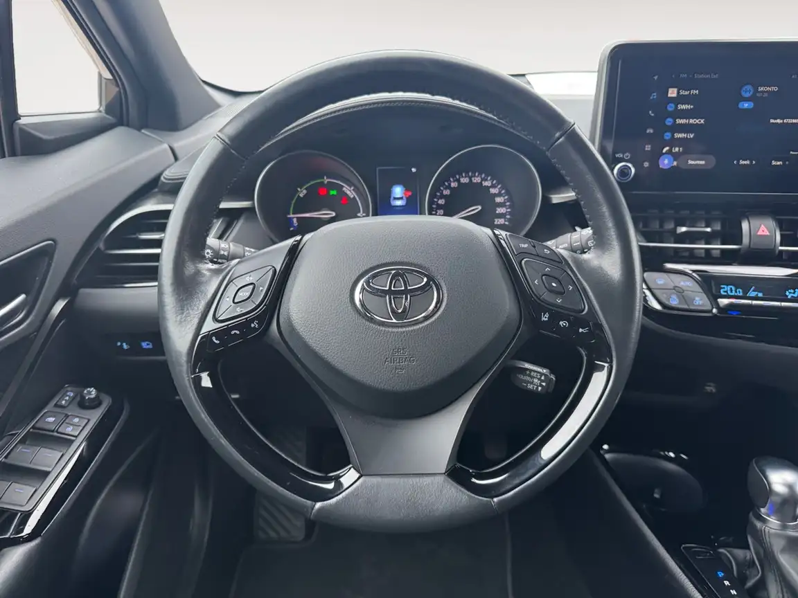 TOYOTA C-HR
