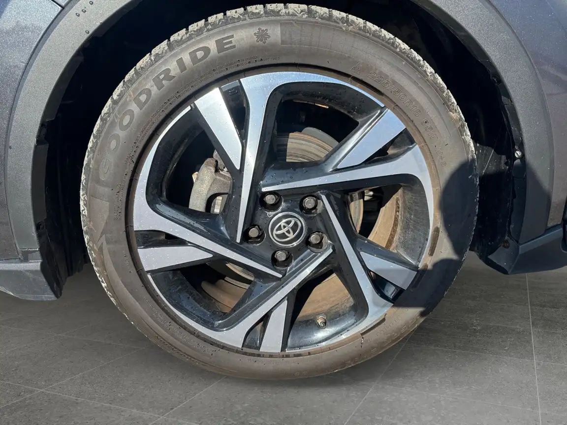 TOYOTA C-HR