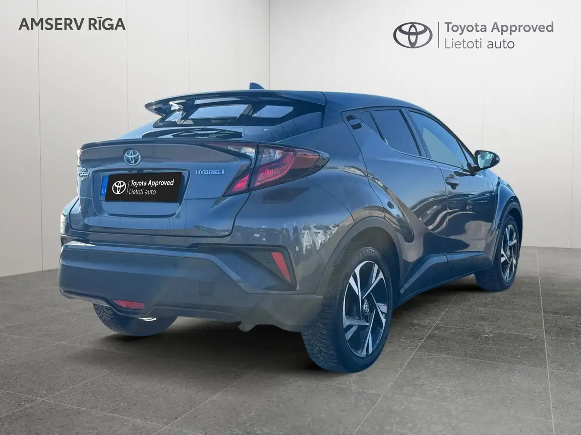 TOYOTA C-HR
