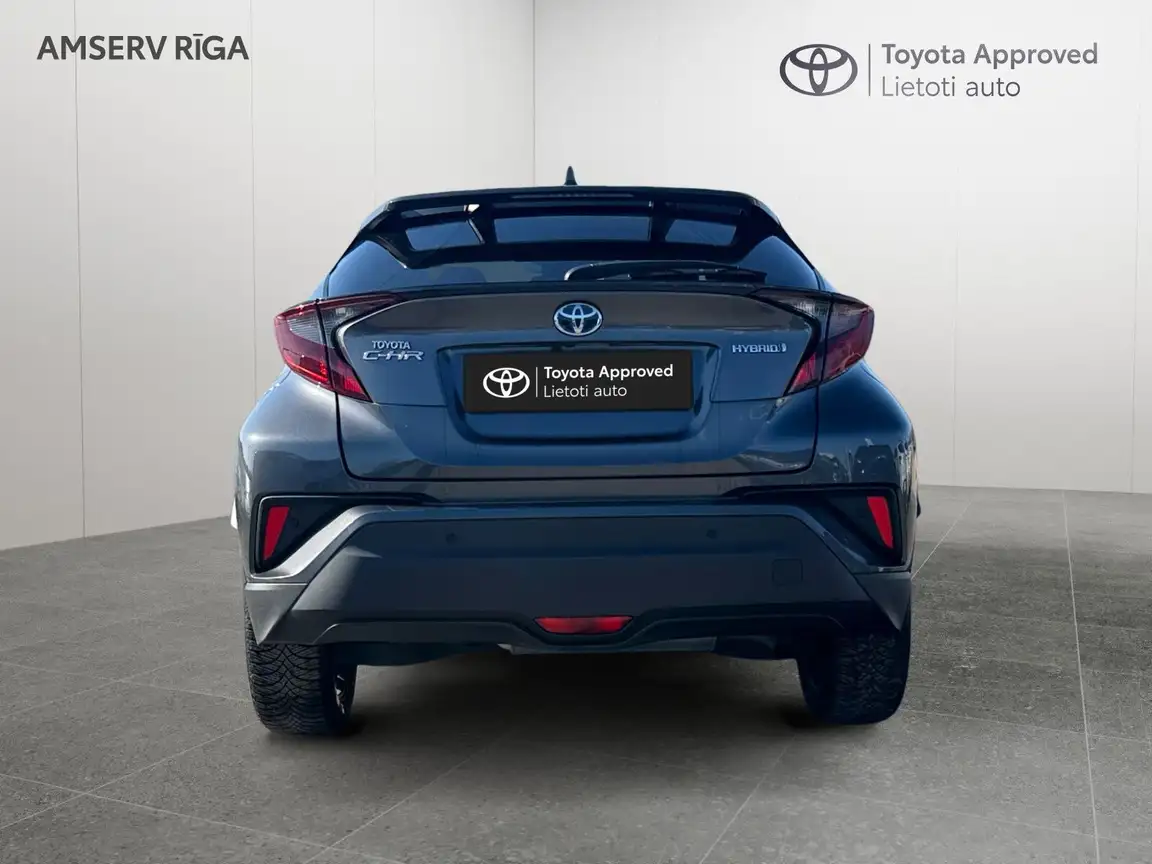TOYOTA C-HR