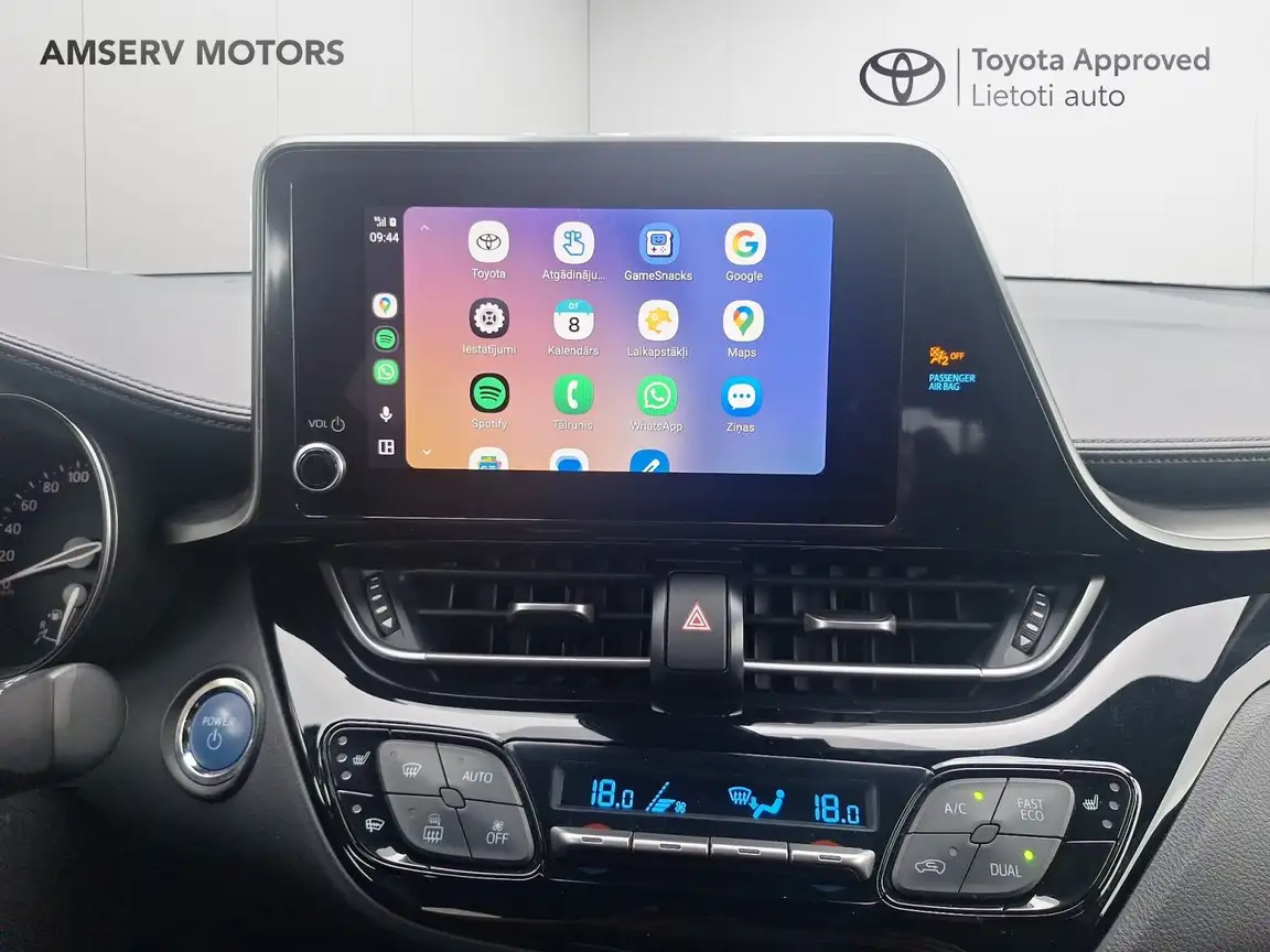 TOYOTA C-HR