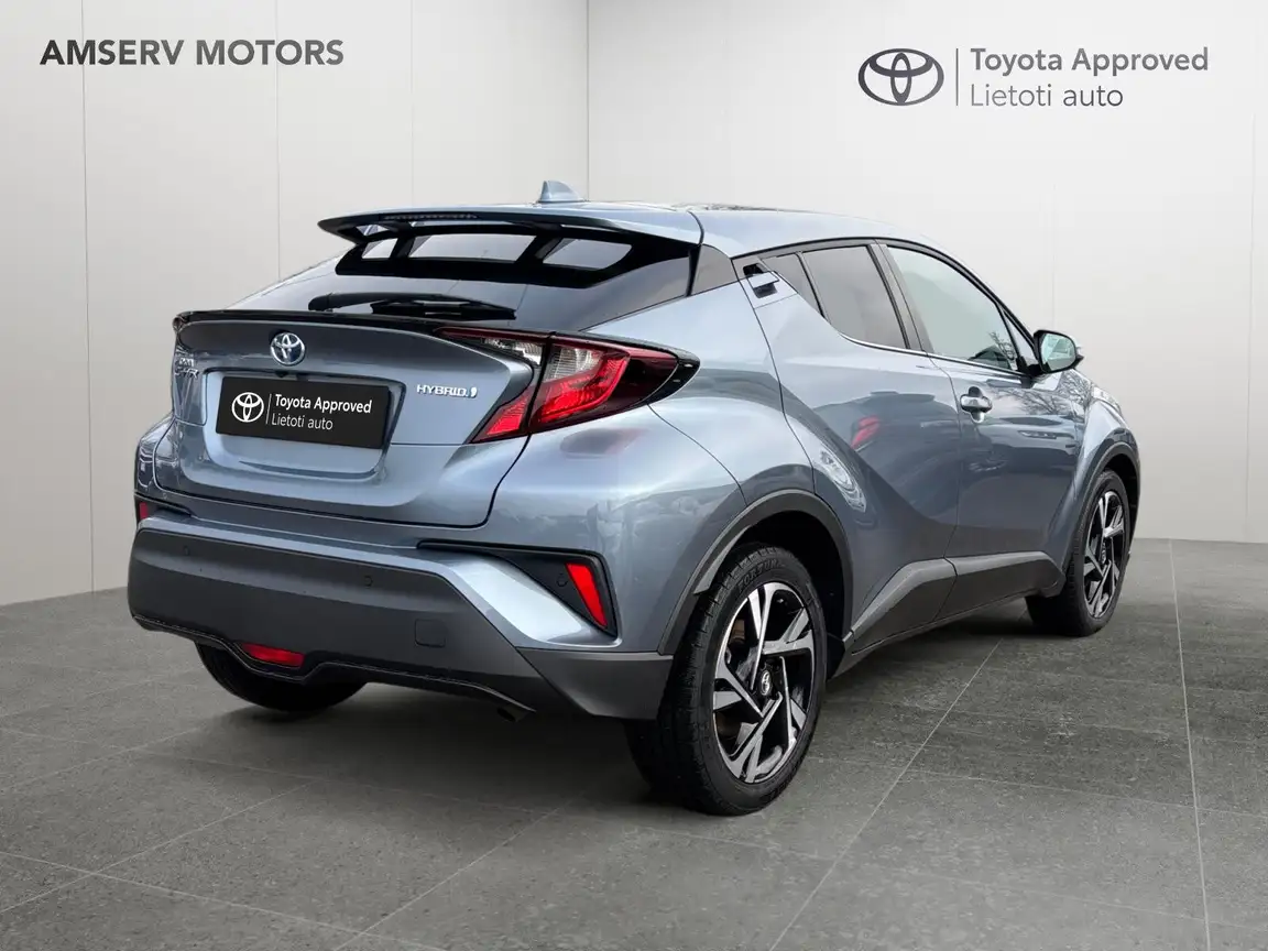 TOYOTA C-HR