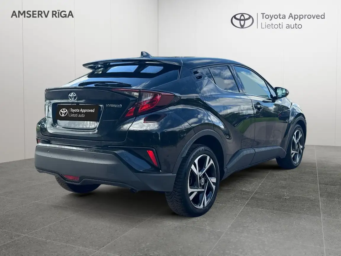 TOYOTA C-HR