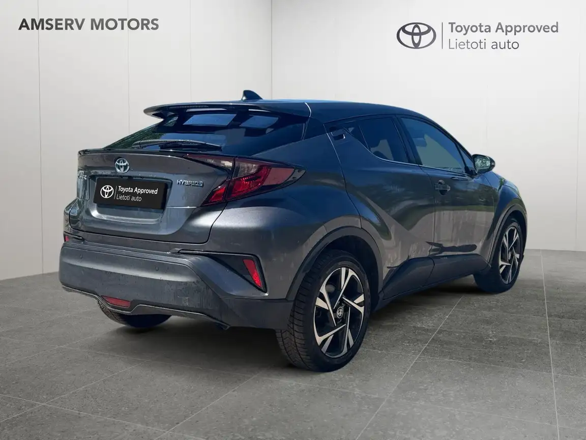 TOYOTA C-HR
