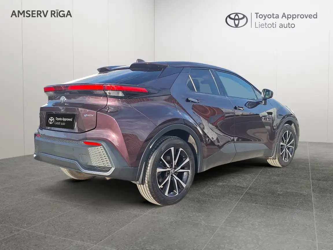 TOYOTA C-HR