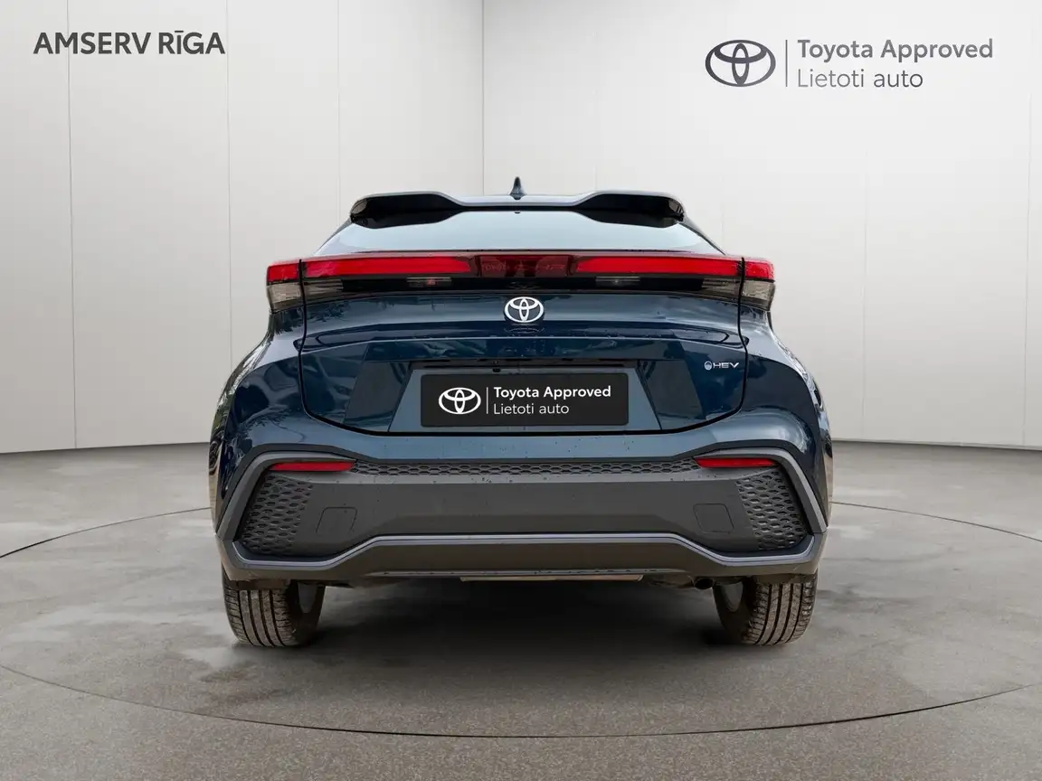 TOYOTA C-HR